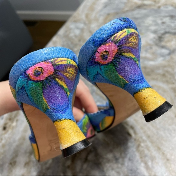 Stuart Weitzman Vintage Kitten Heel Floral Sandals Women’s 7.5 - Picture 8 of 13